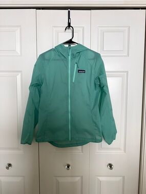 Patagonia Hooded Windbreaker Jacket in Mint Green